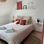 Maison Ker Ria * Locoal-Mendon